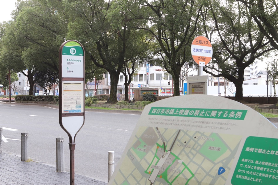 路線バスのりば2